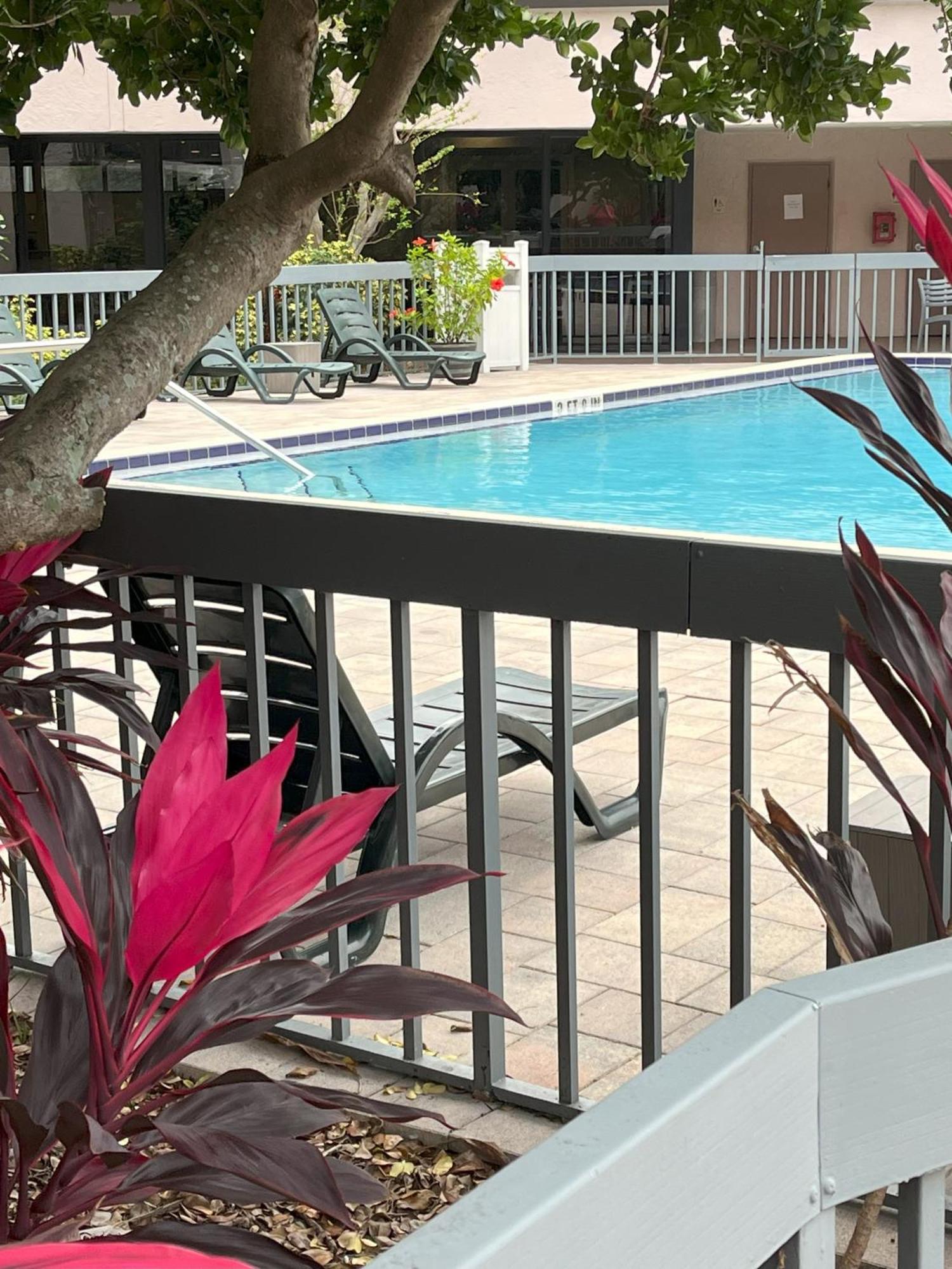 Grand Hotel Orlando At Universal Blvd - Shuttle To Theme Parks エクステリア 写真